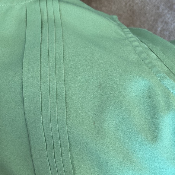 Tank—great for the office! - Picture 3 of 6